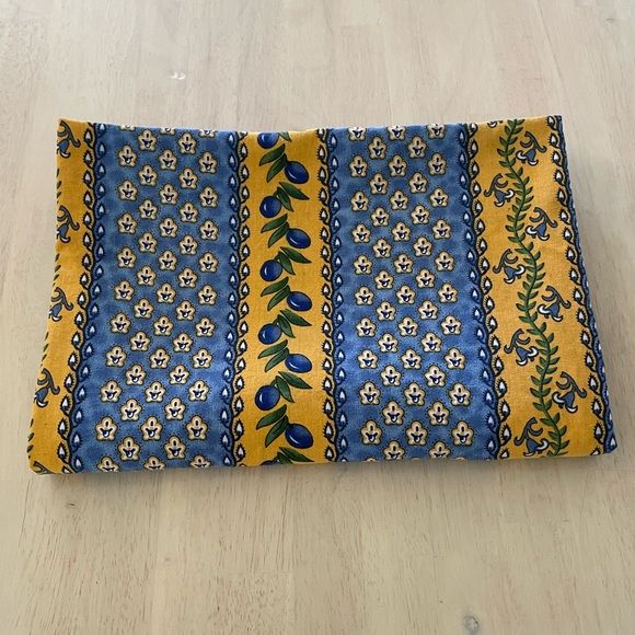 Provence vintage tablecloth large French Provincial - Picture 1 of 6